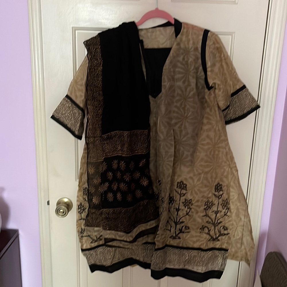 Shalwar kameez set